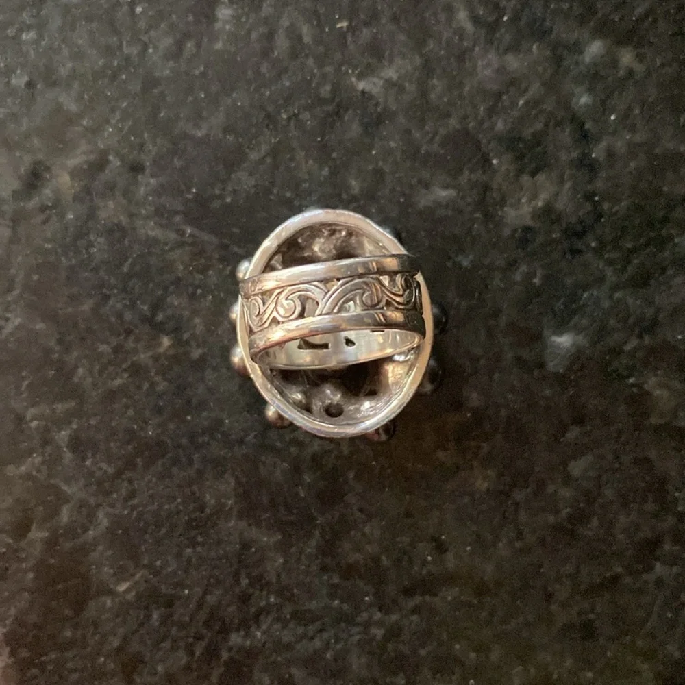 Brighton vintage Grateful black pearl and‎ silver dome ring